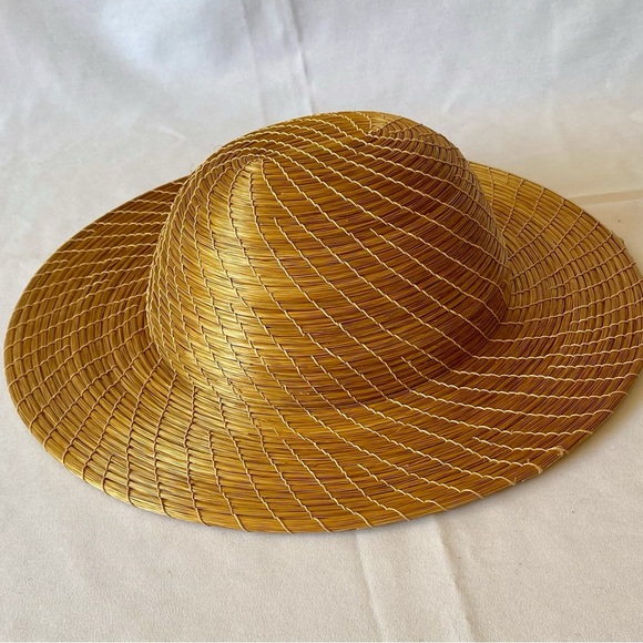 Rare Golden Grass Hat - Picture 1 of 3